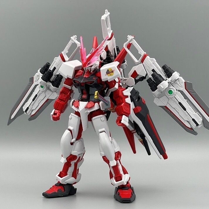 Frame Model Kit - Kit de Montagem Gundam Astray Red