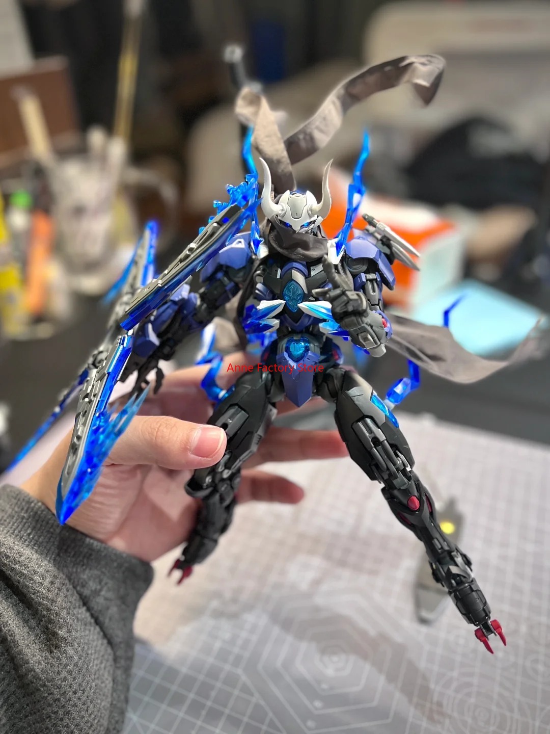 Model Kit Lone Shadow - HEMOXIAN MG Kit de Montagem Lone