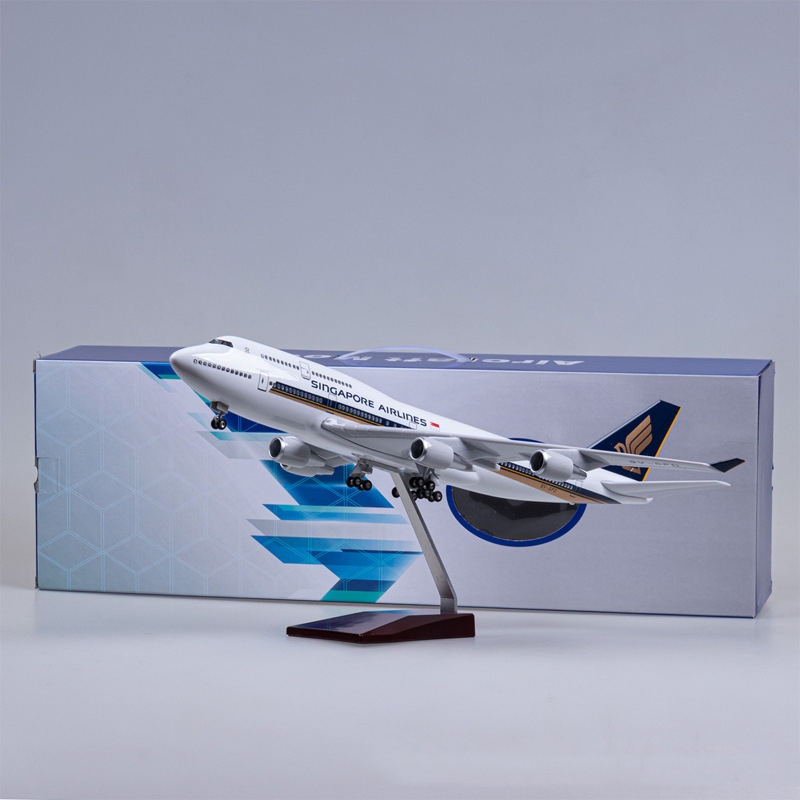 Modelo de avião de 47cm da Sin - Model Kit Singapore avaliação e preço