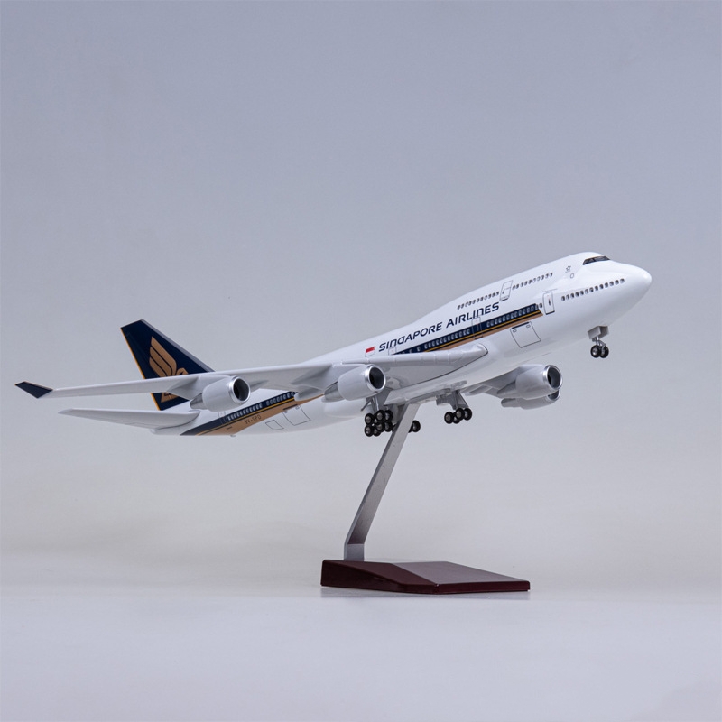 Modelo de avião de 47cm da Sin - Model Kit Singapore avaliação e preço