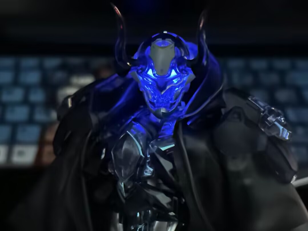 Figura de Ação Articulada de P - Model Kit Lone Shadow avaliação e preço